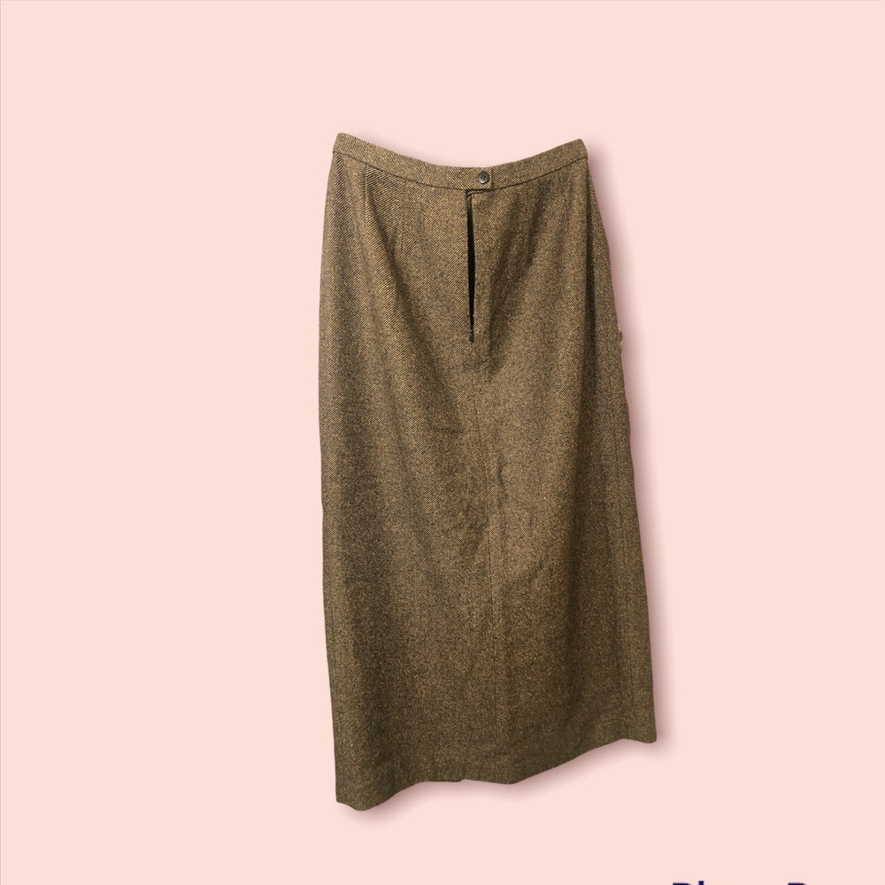 Brown pensil style skirt used once
